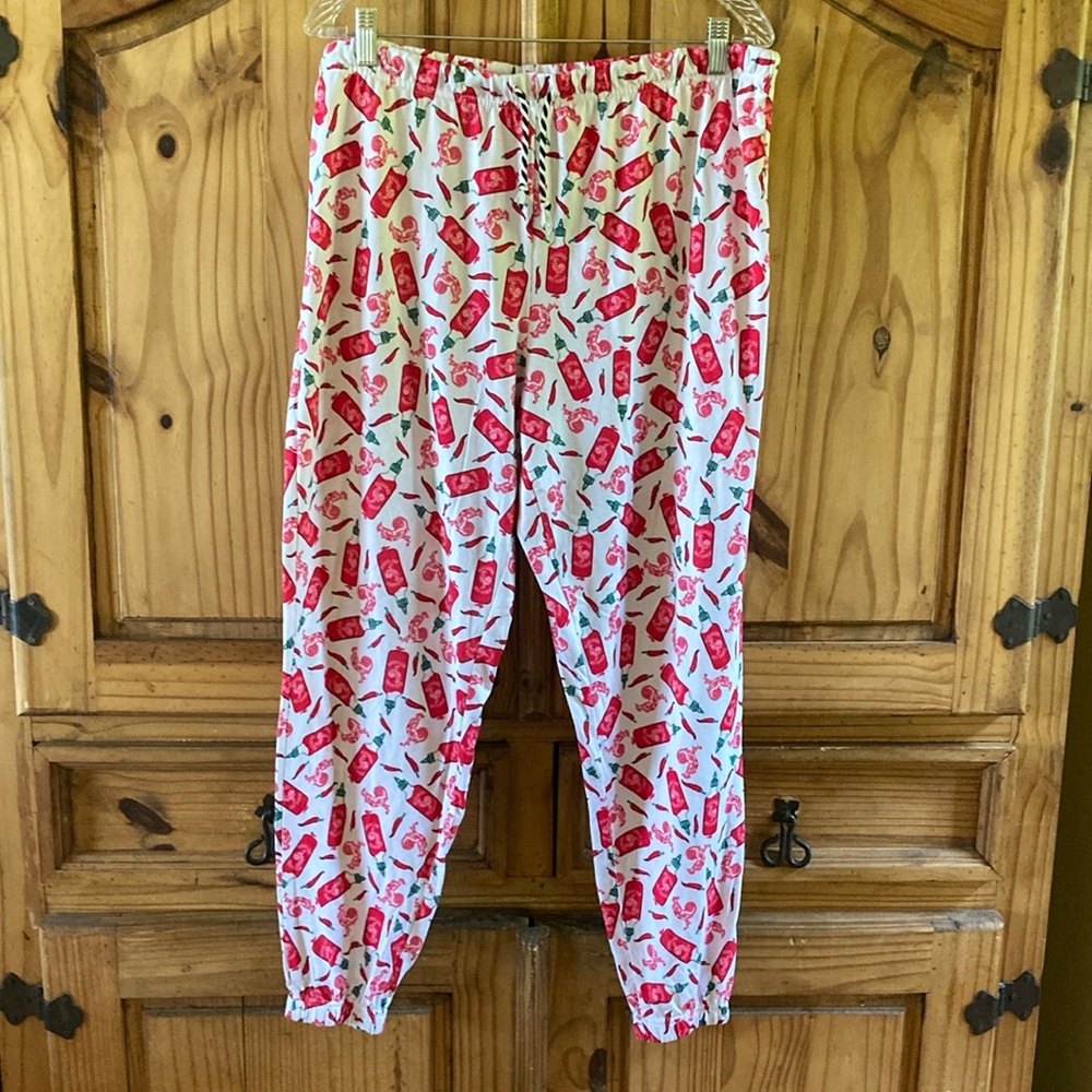 Women Sriracha red white hot sauce print pajama lounge pants size L (12/14)